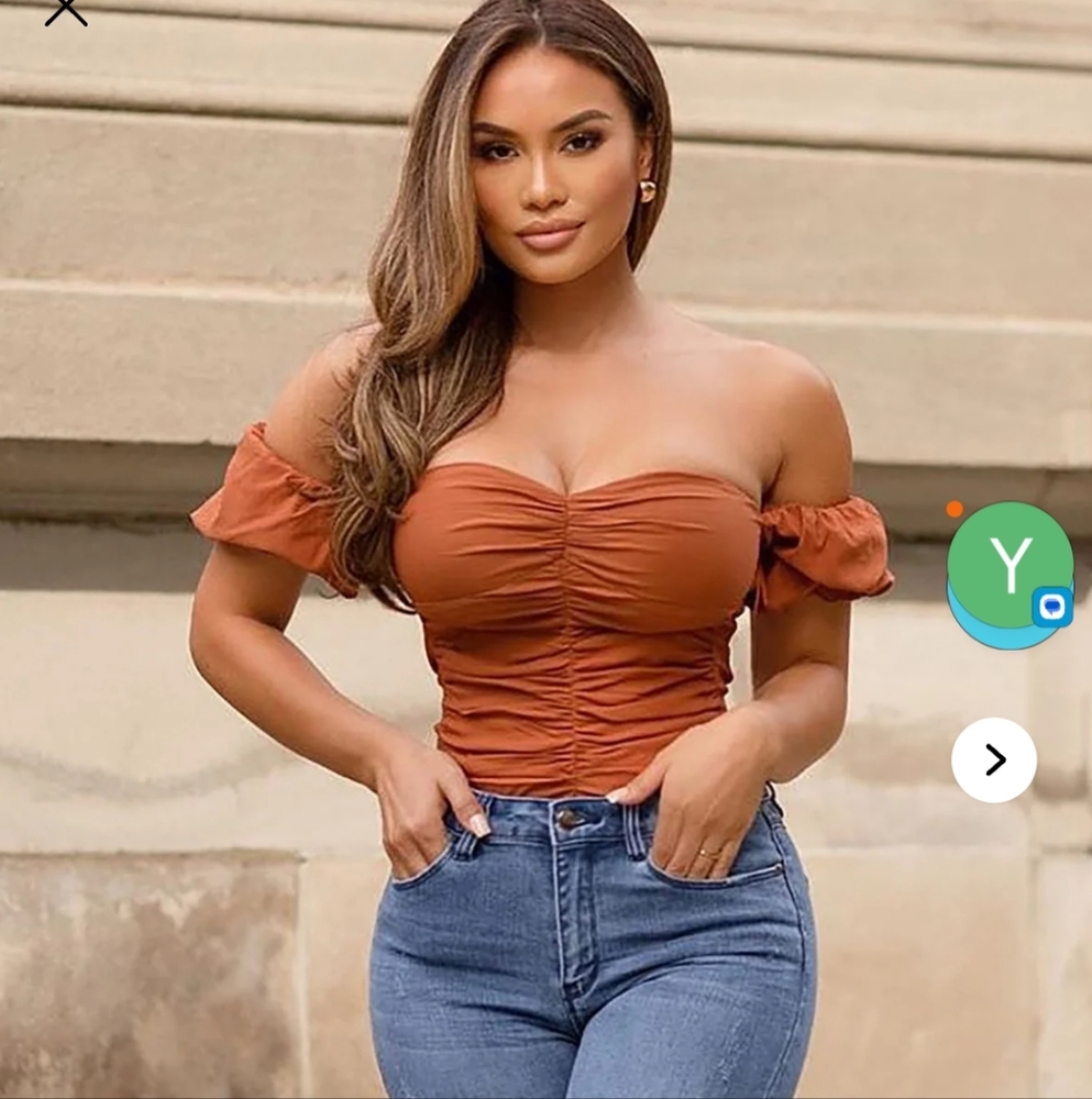 Women's Off-Shoulder Ruched Top in Brown